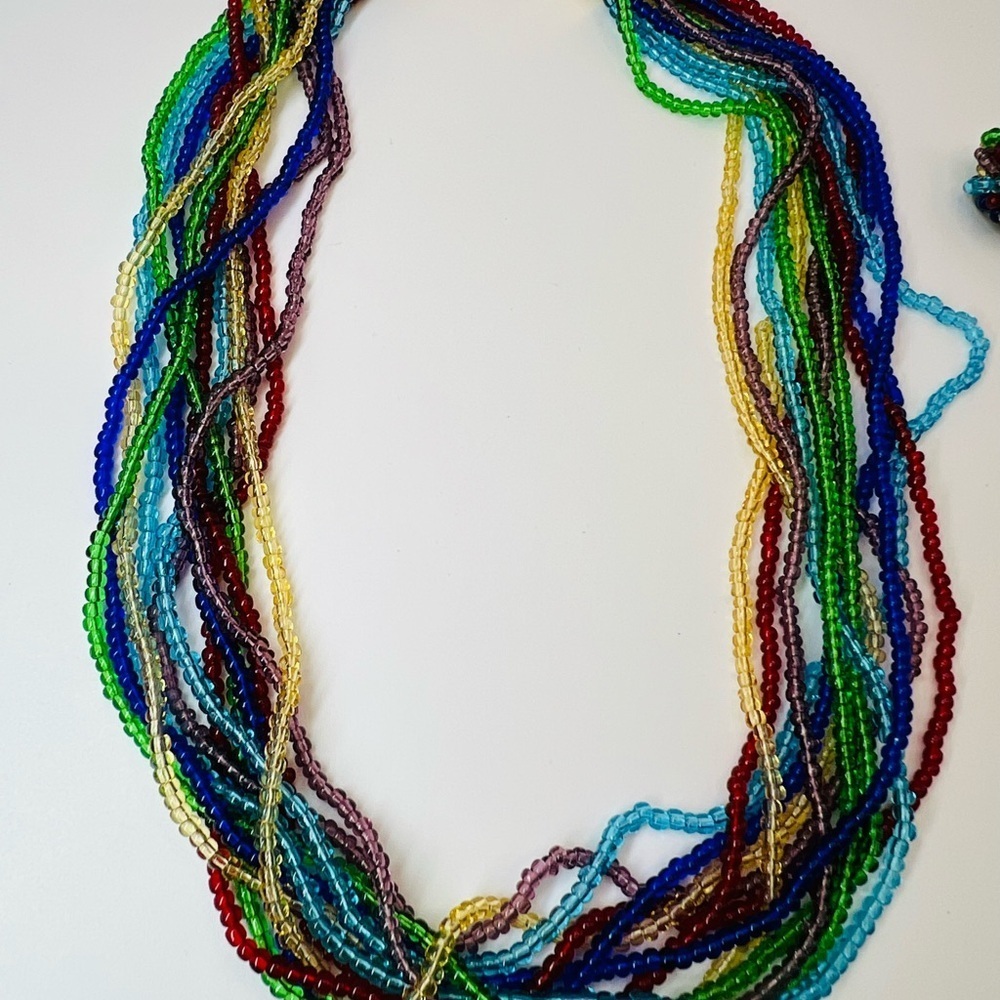 Elegant Multicolor Beaded Necklace and Earring Set - Picture 2 of 6